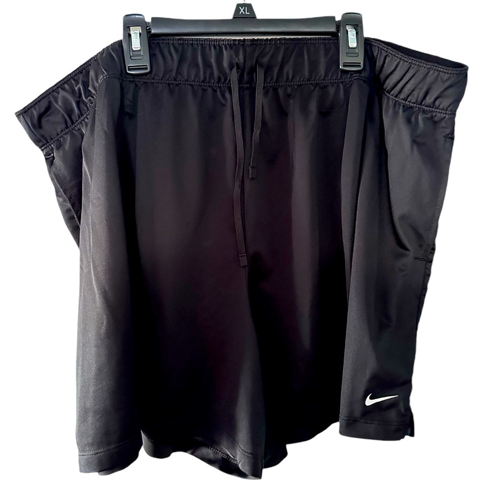 Women’s Nike Dri-Fit Mid Rise (unlined) Shorts